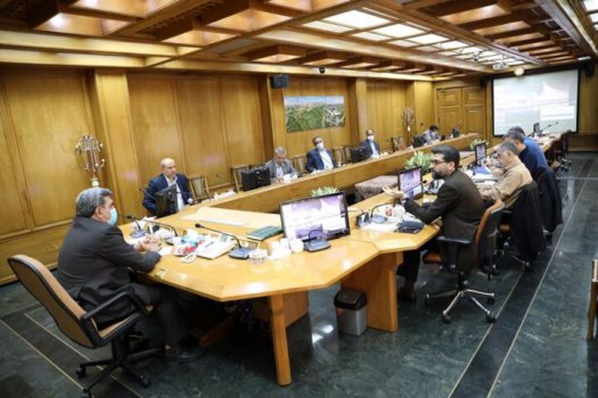 شهرداری تهران با ایران خودرو برای تامین اتوبوس و مینی بوس مذاکره کرد