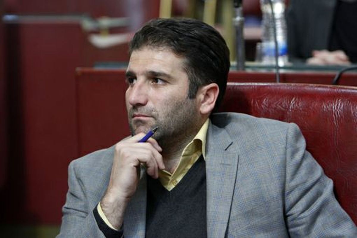 خشكاندن آب بهشت‌آباد و انتقال آب از چغاخور برای جبران خشكی