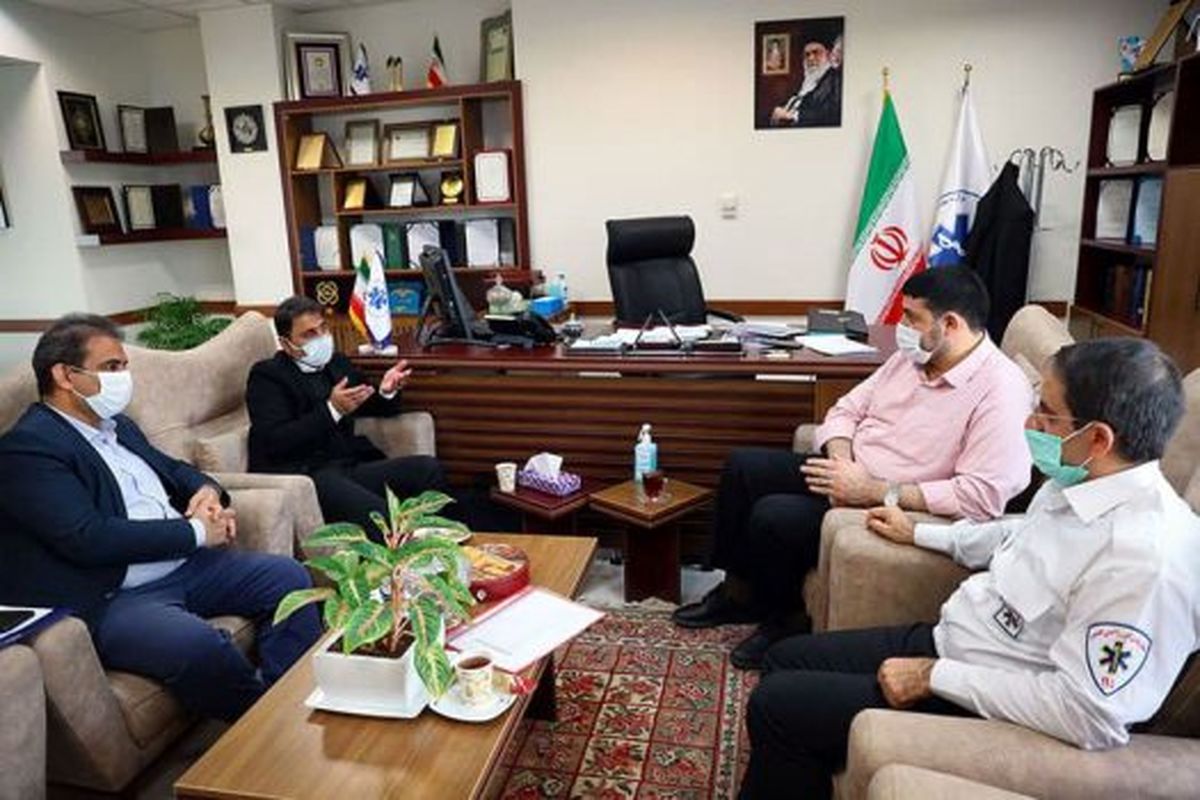 دیدار رئیس دانشگاه علوم پزشکی ایرانشهر و نماینده مجلس شورای اسلامی چابهار با رئیس سازمان اورژانس کشور