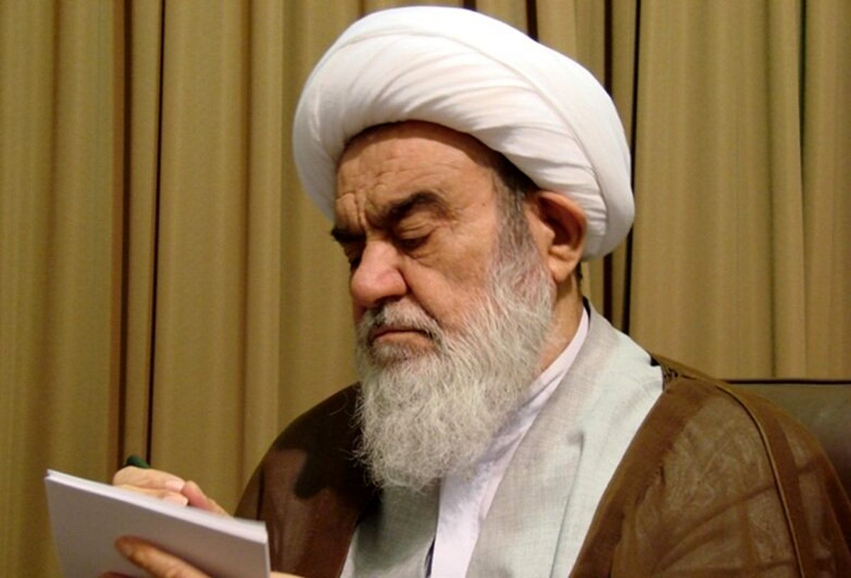 فتوای یک مرجع تقلید   از نظر شرع چه کسی وسواس دارد؟