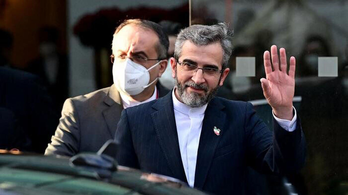 مذاکرهکننده ارشد ایران در مذاکرات هستهای عازم وین شد