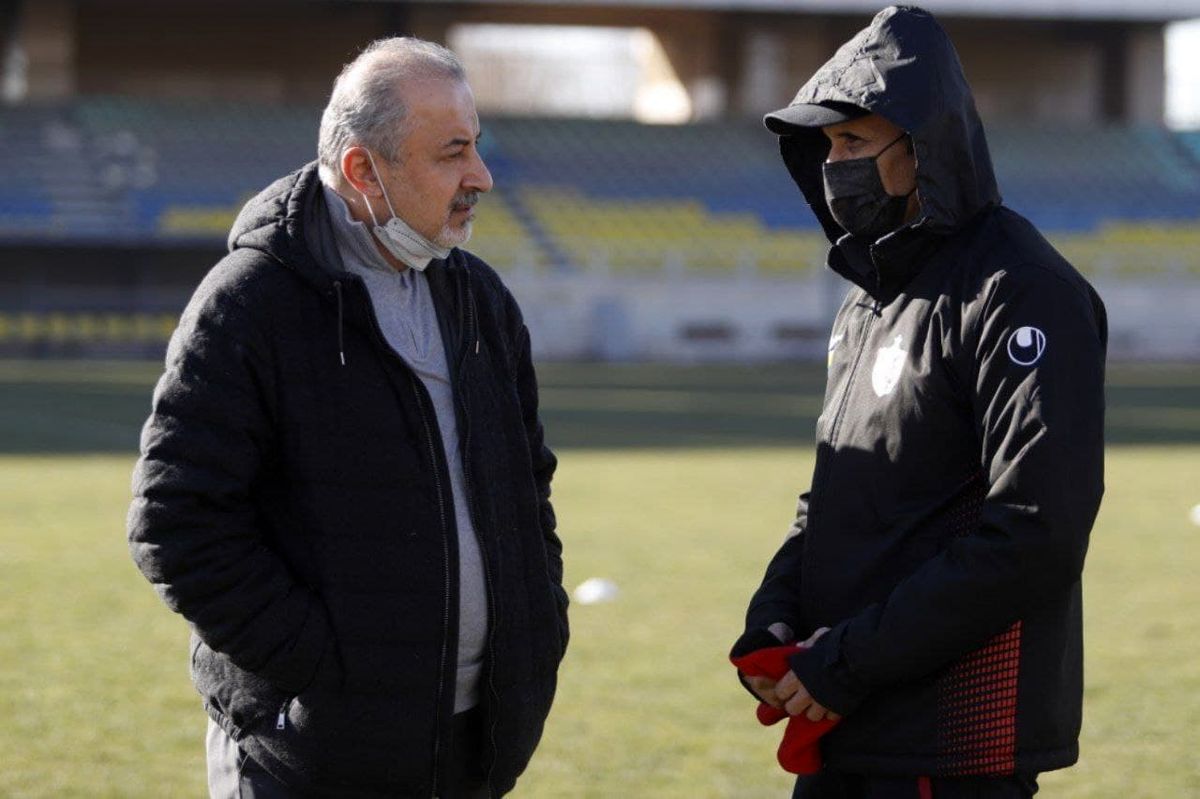 مخالفت مدیرعامل پرسپولیس با استعفای گلمحمدی