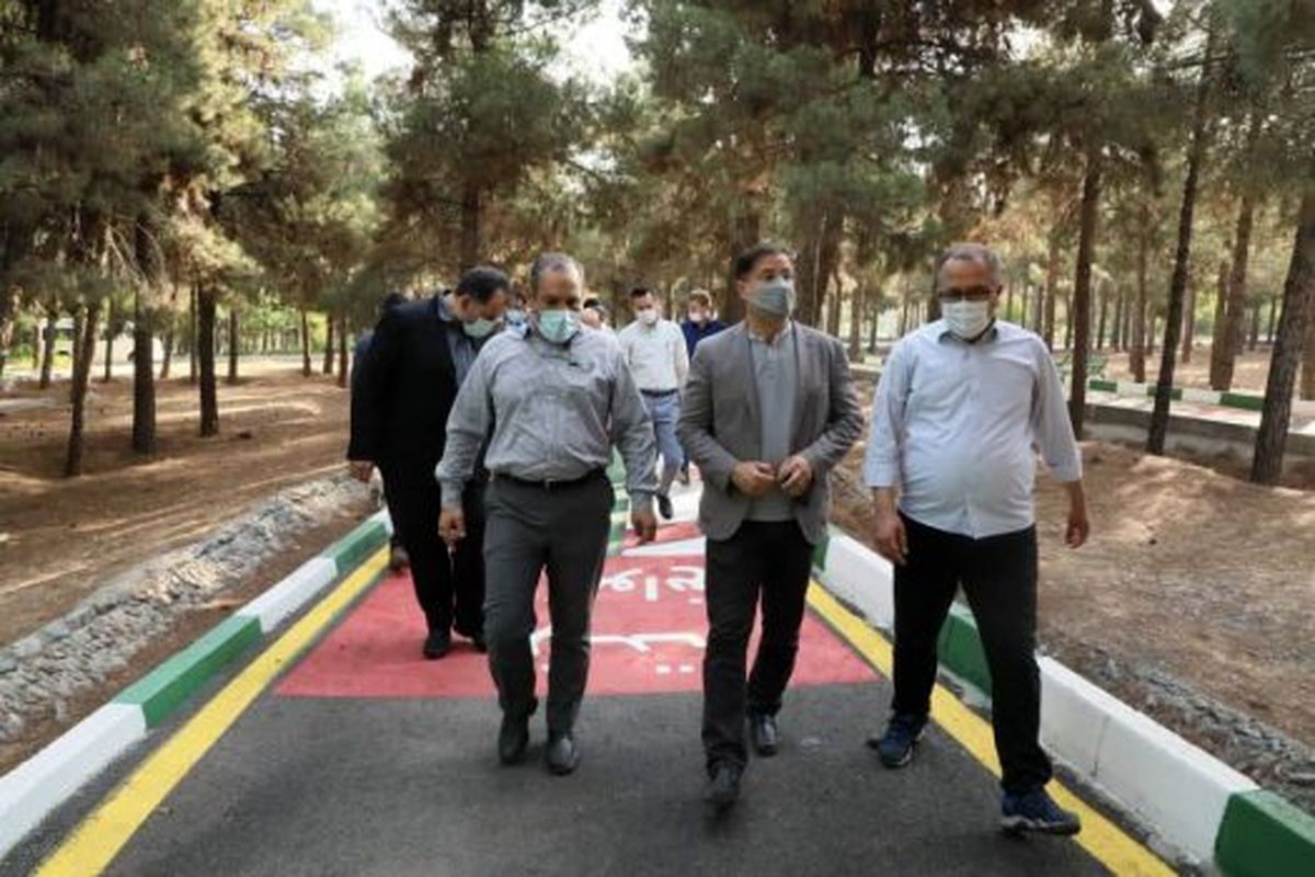با حضور مدیران شهری تهران : رصد پیشرفت پروژه های عمرانی منطقه ۱۳ با دوچرخه