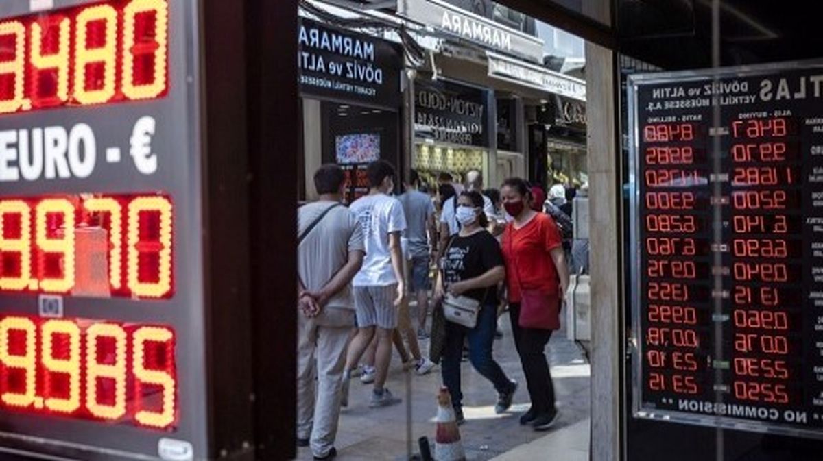 تعطیلی بورس ترکیه به دنبال سقوط ارزش لیر