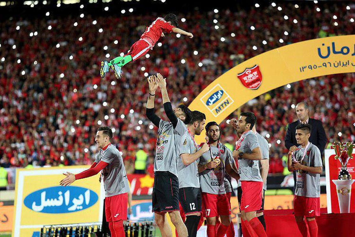 حمله تیمهای صنعتی به ستاره محبوب پرسپولیسیها
