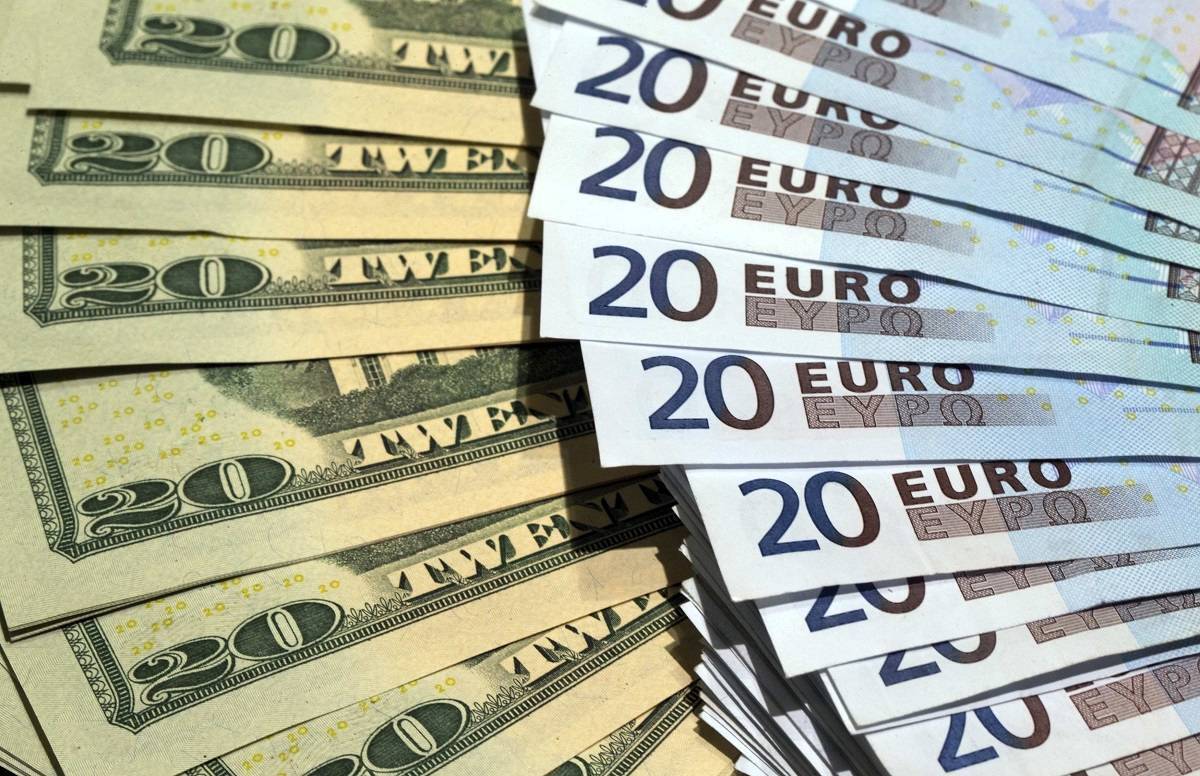 قیمت دلار، یورو و پوند امروز سهشنبه ۳۰ آبان ۱۴۰۲