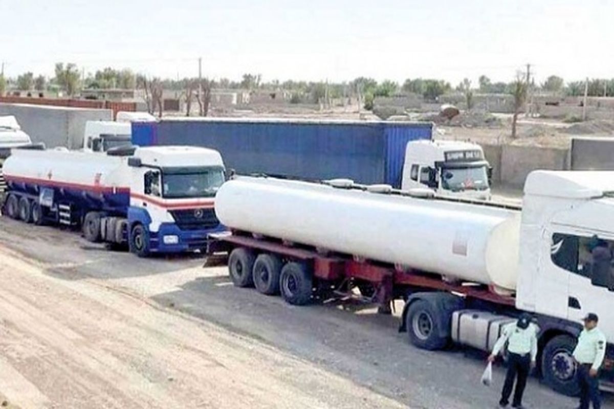 طالبان تانکرهای حمل سوخت ایران را برگرداند