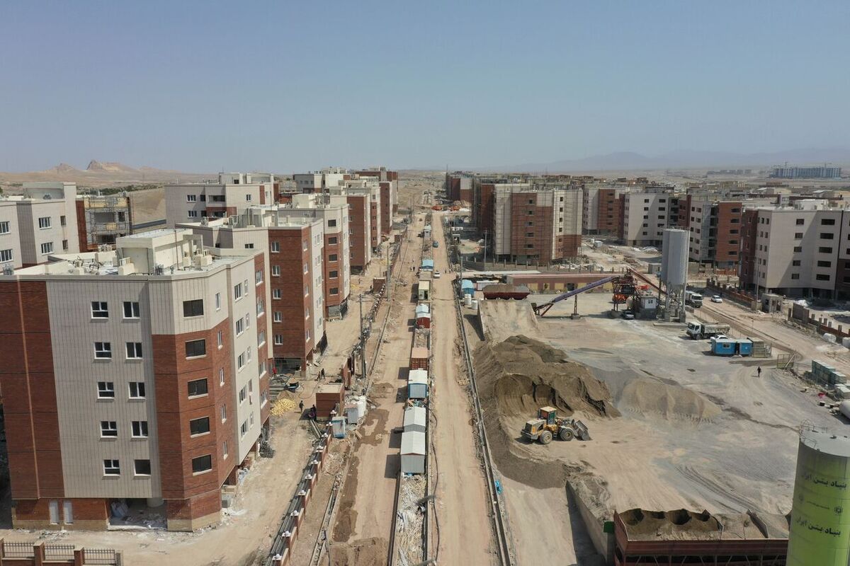 تنها ۱۵۰ هزار واحد نهضت ملی مسکن تحویل متقاضیان شده است