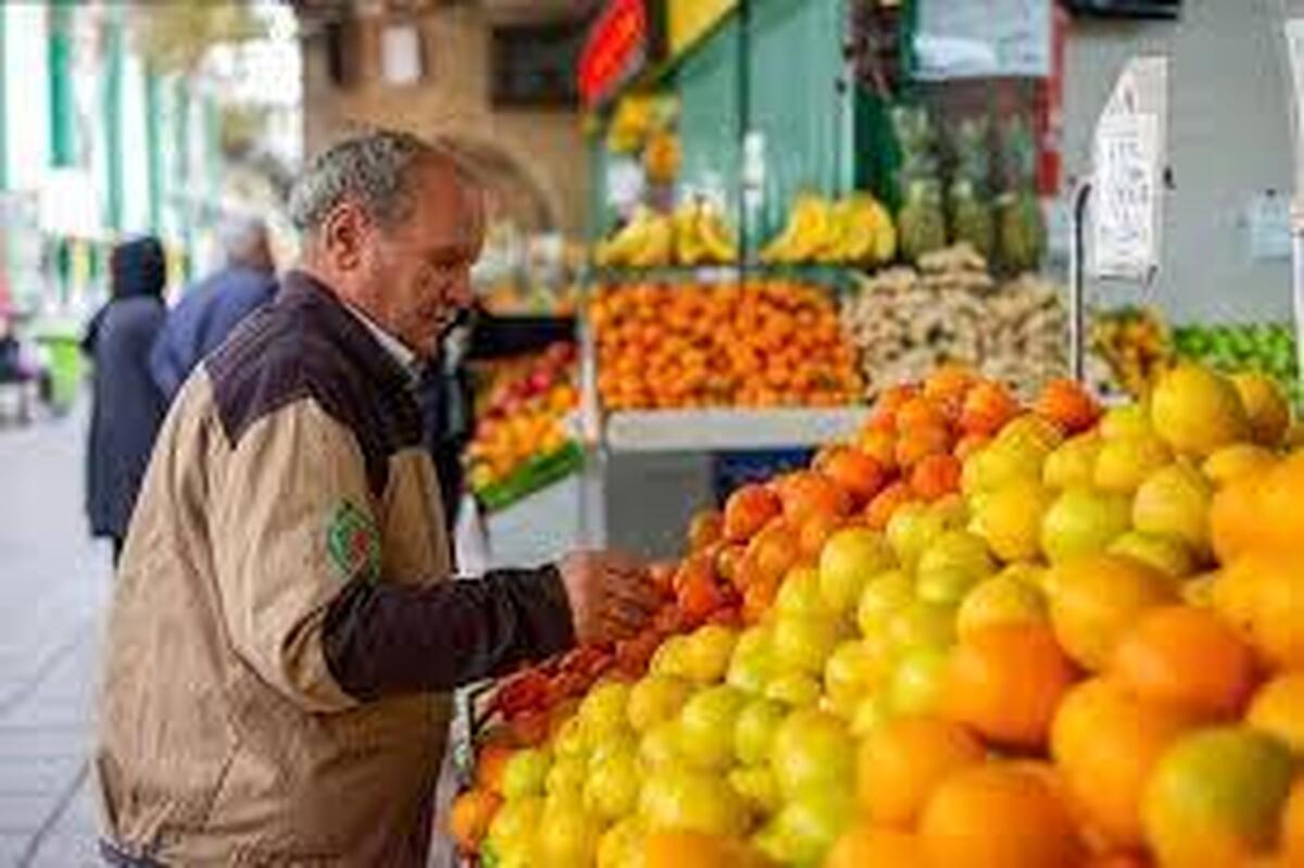 اعلام نرخ عمده میوه، سبزی و صیفی‌جات در میدان بزرگ تره بار
