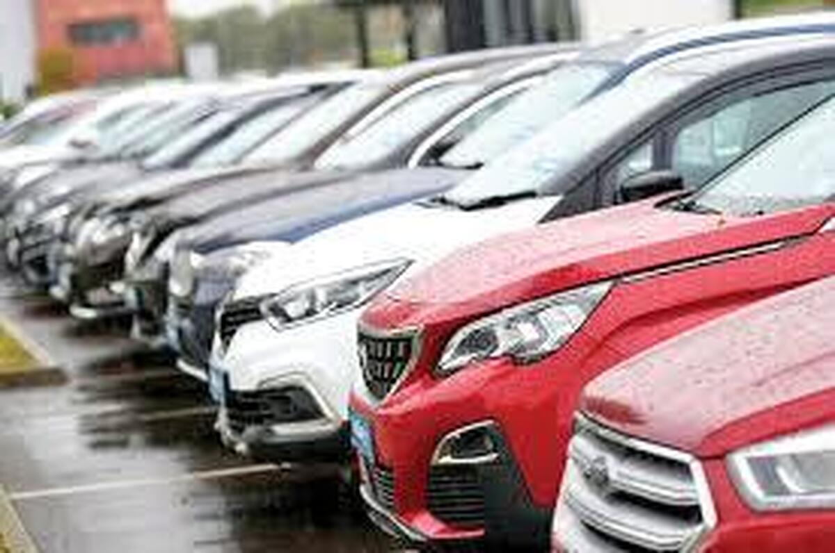 ابهام تعرفه‌ها مانع تداوم عرضه خودروهای وارداتی‌ نشد