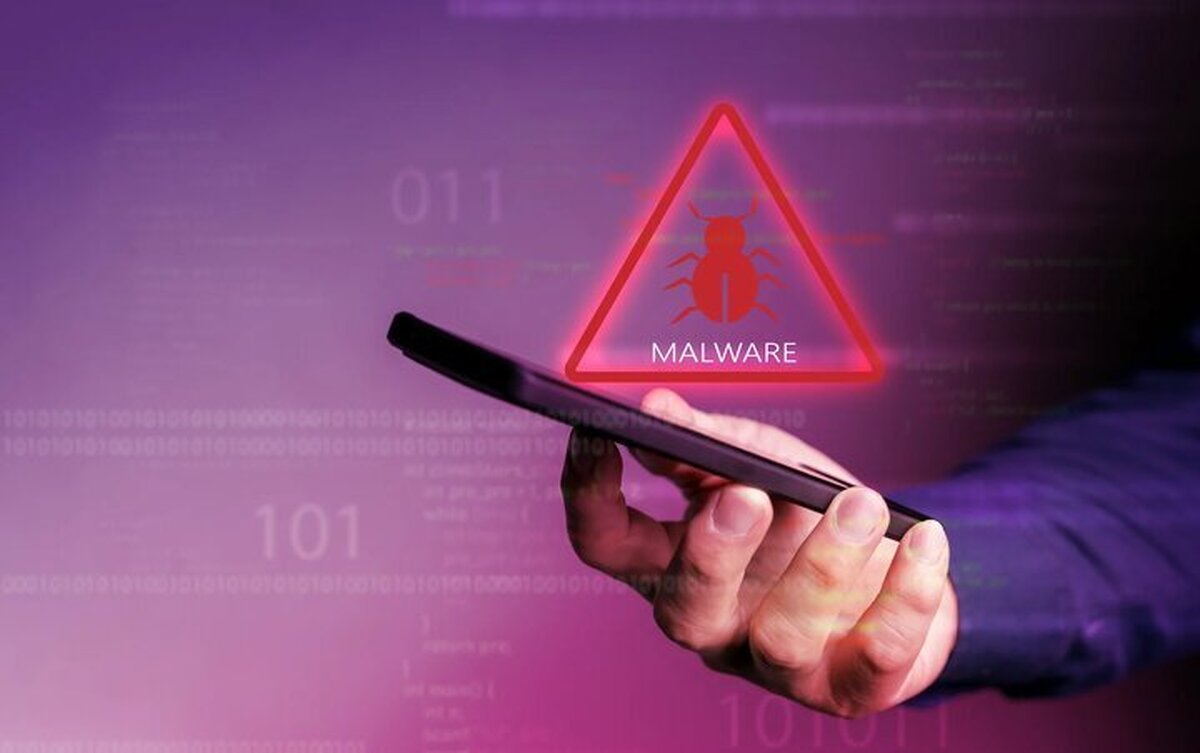 کشف بدافزاری که به جای شما به مخاطب‌هایتان پیام می‌دهد