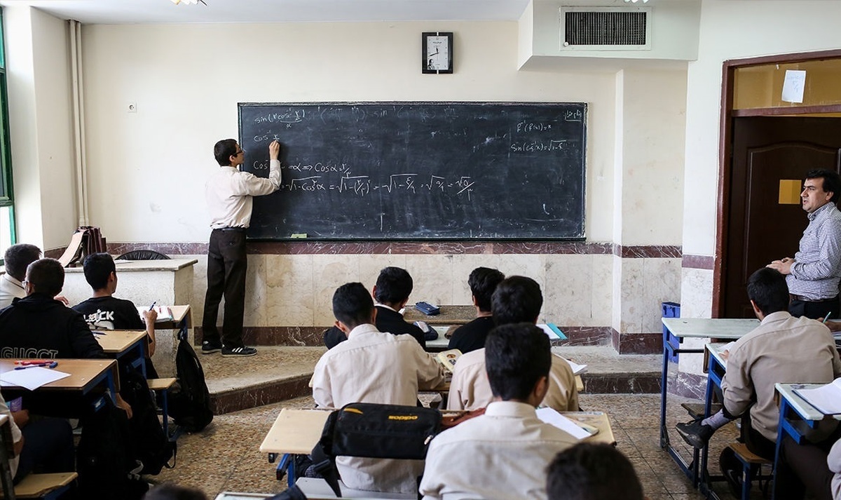 مشکلات آموزش‌وپرورش با همراهی معلمان و مدیران حل می‌شود